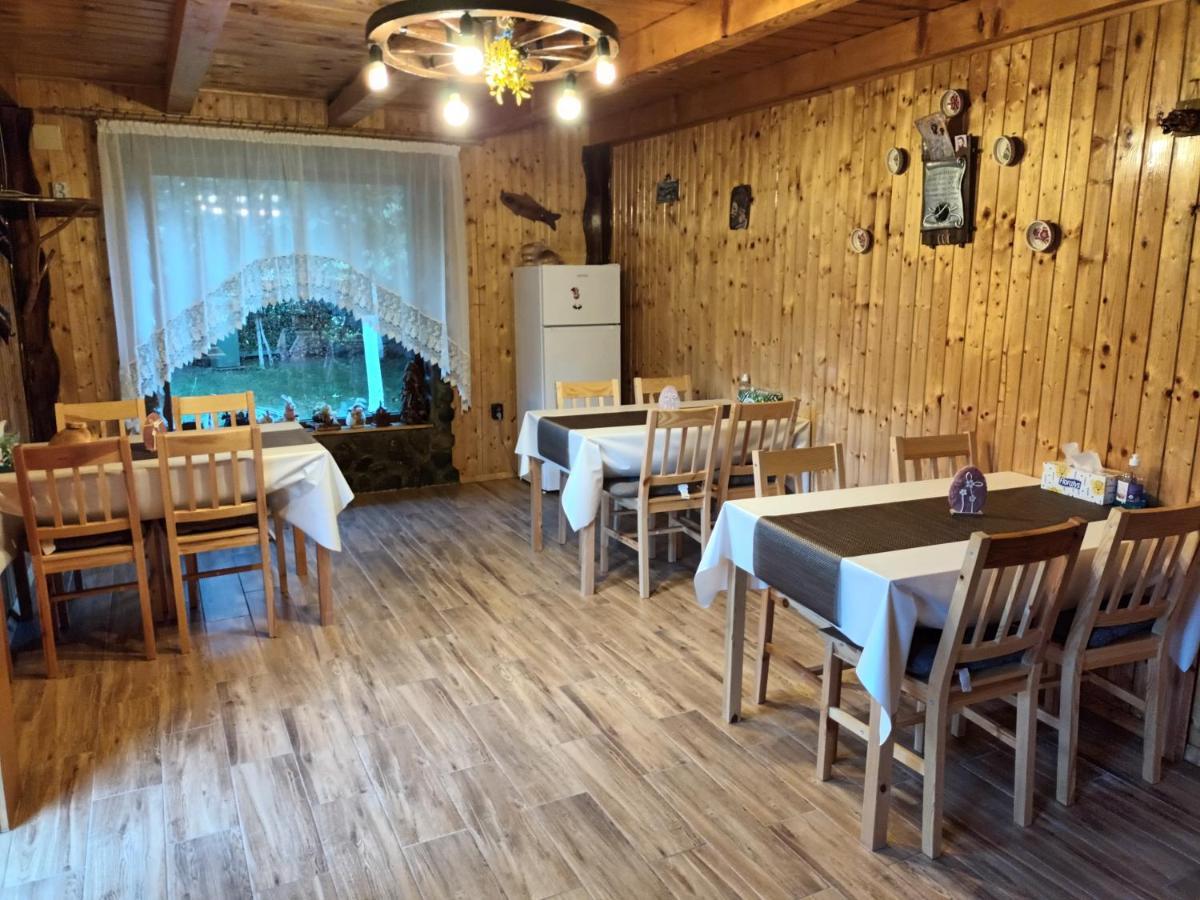 Casa Bunicii Hotel Costeşti Eksteriør billede
